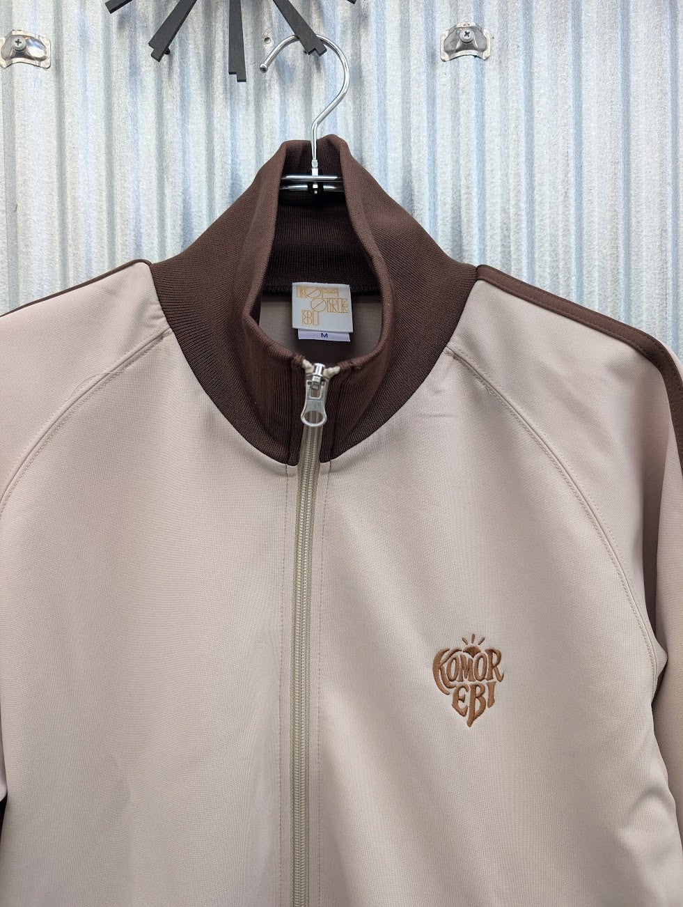 限定商品】木漏れ日トラックジャケット ベージュ×ブラウン（一周年限定
